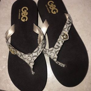 GBG sandals